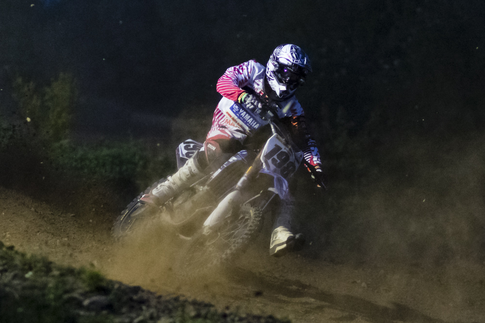Flutlicht-Motocross Kleinhau
